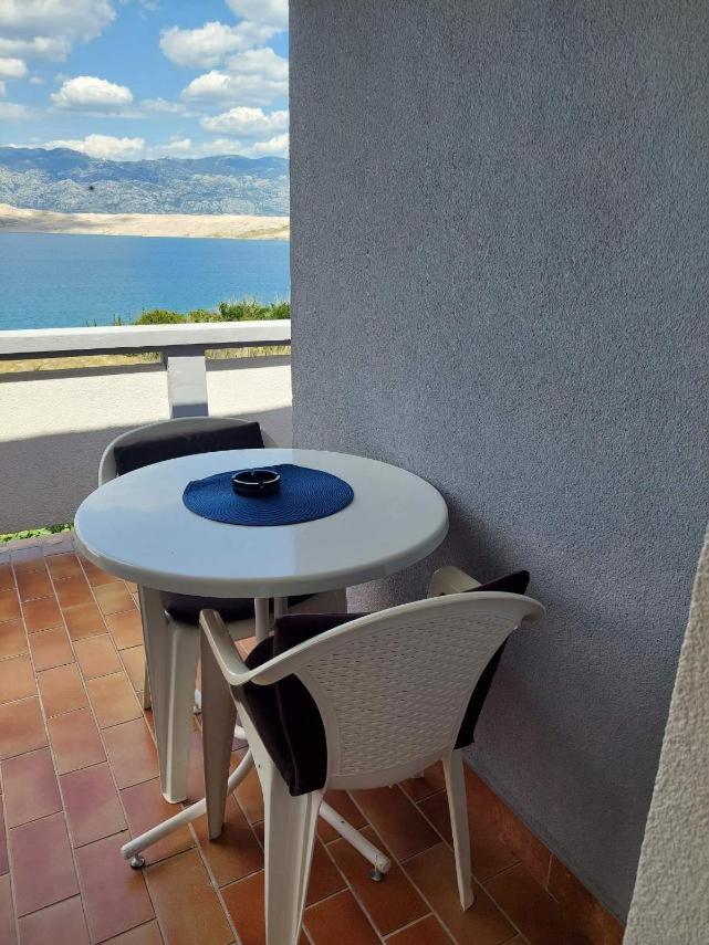 Apartmani Vesna Pag Town Bagian luar foto
