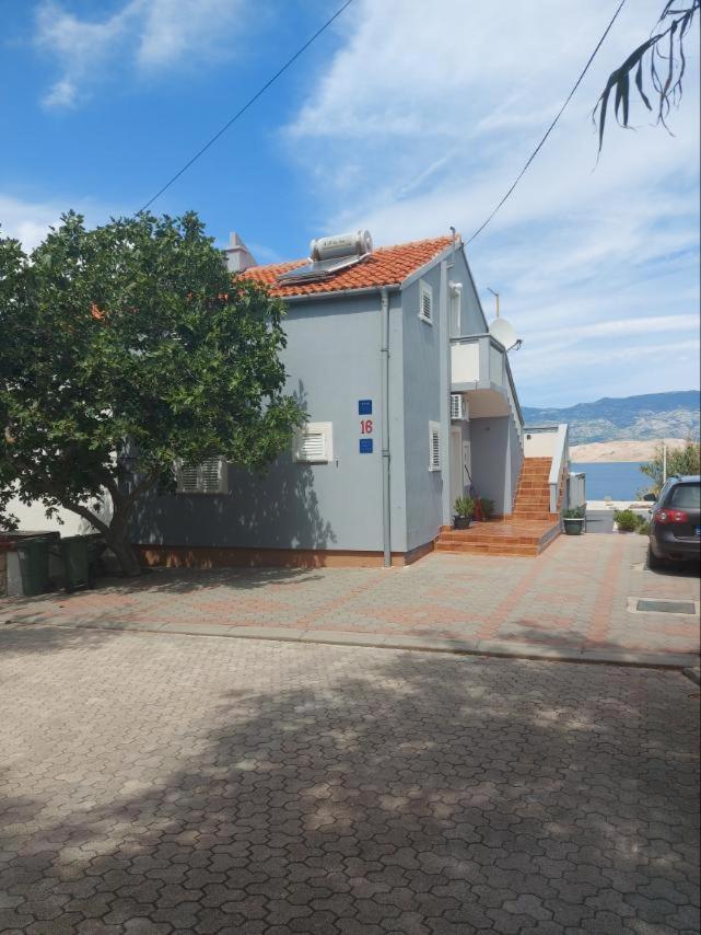 Apartmani Vesna Pag Town Bagian luar foto